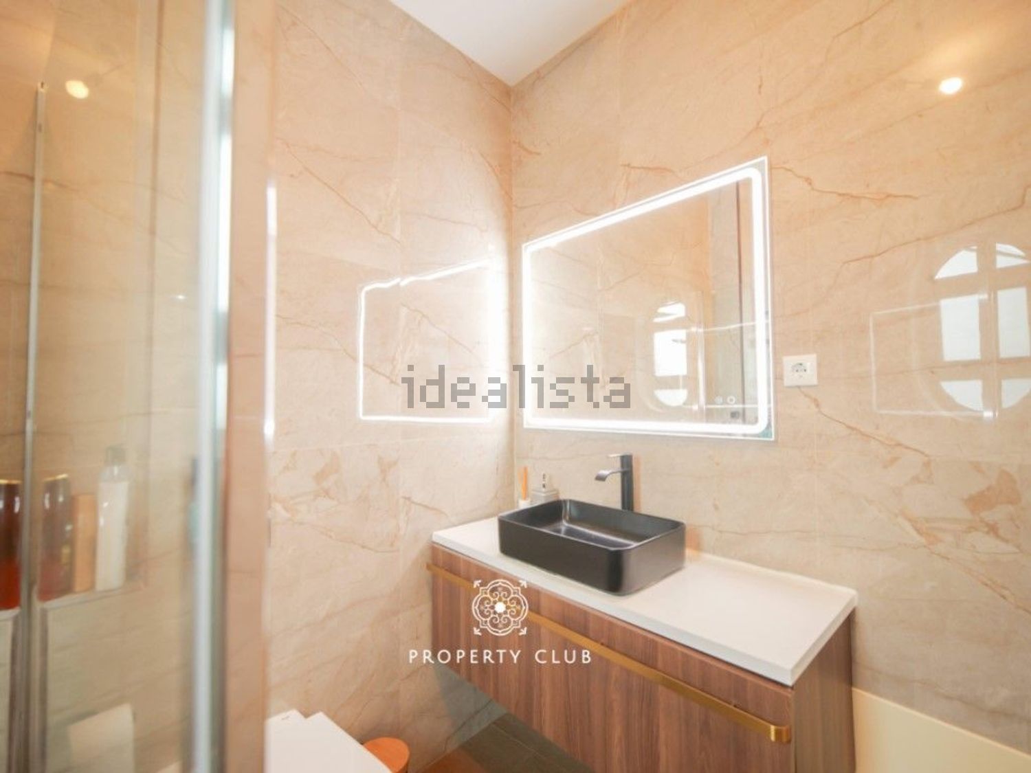 小楼房或独栋别墅出售在Rua Dórdio Gomes - 卫生间