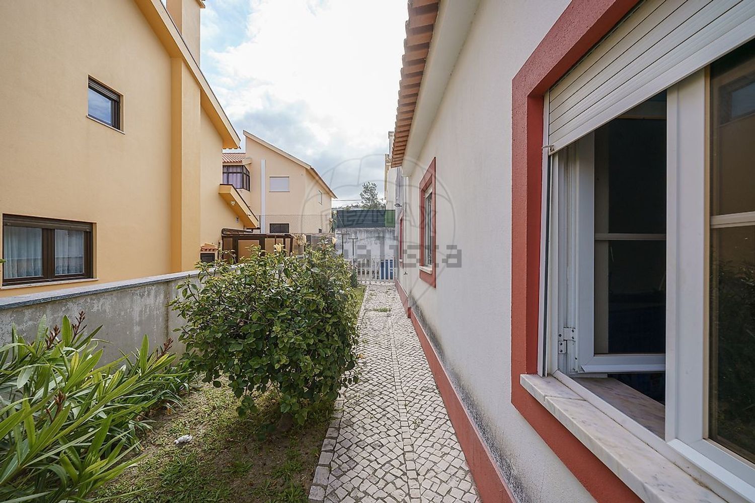 小楼房或独栋别墅出售Urbanização Quinta Tomé Dias - 外立面