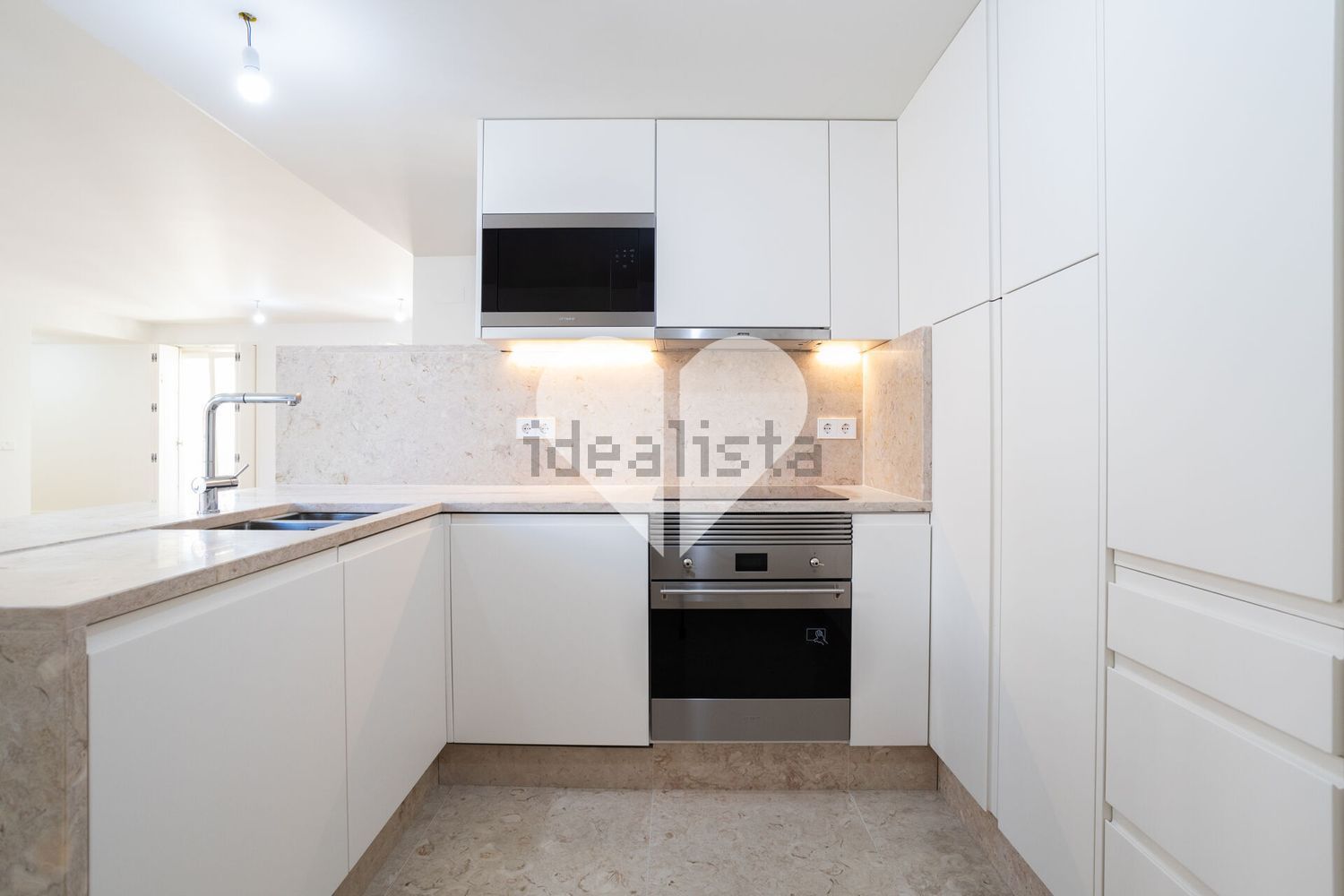 公寓 t3出售在Rua do Passadiço, 1 - 厨房