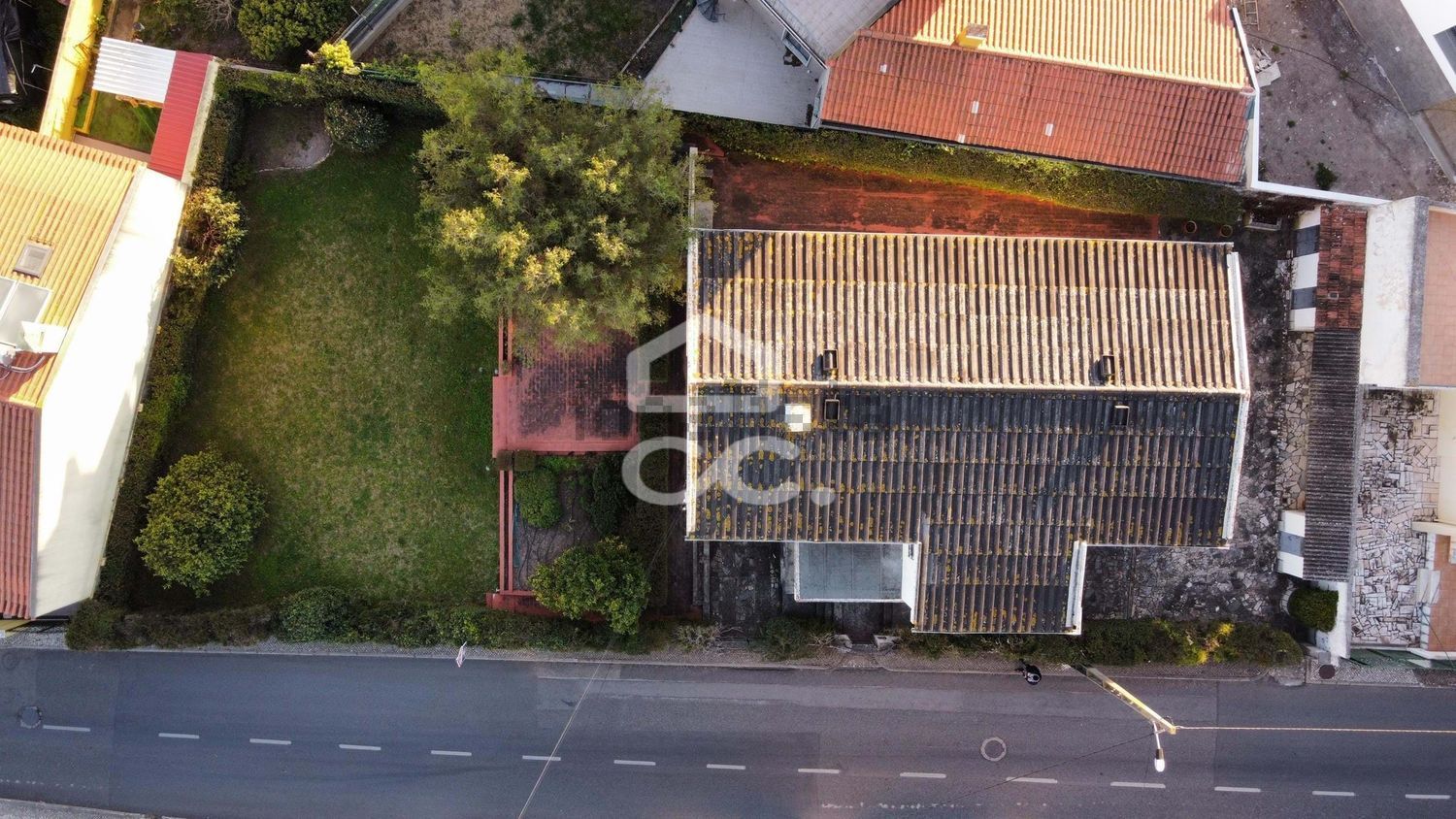 小楼房或独栋别墅出售在Santo Antão e São Julião do Tojal - 外立面