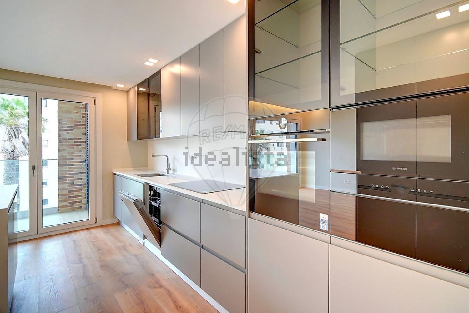 出租公寓 t2在Rua José Leiria Fernandes - 厨房