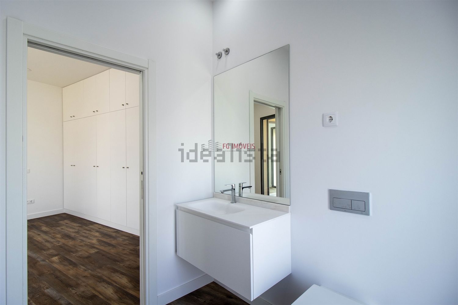 小楼房或独栋别墅出售在Rua das Olaias - 卫生间