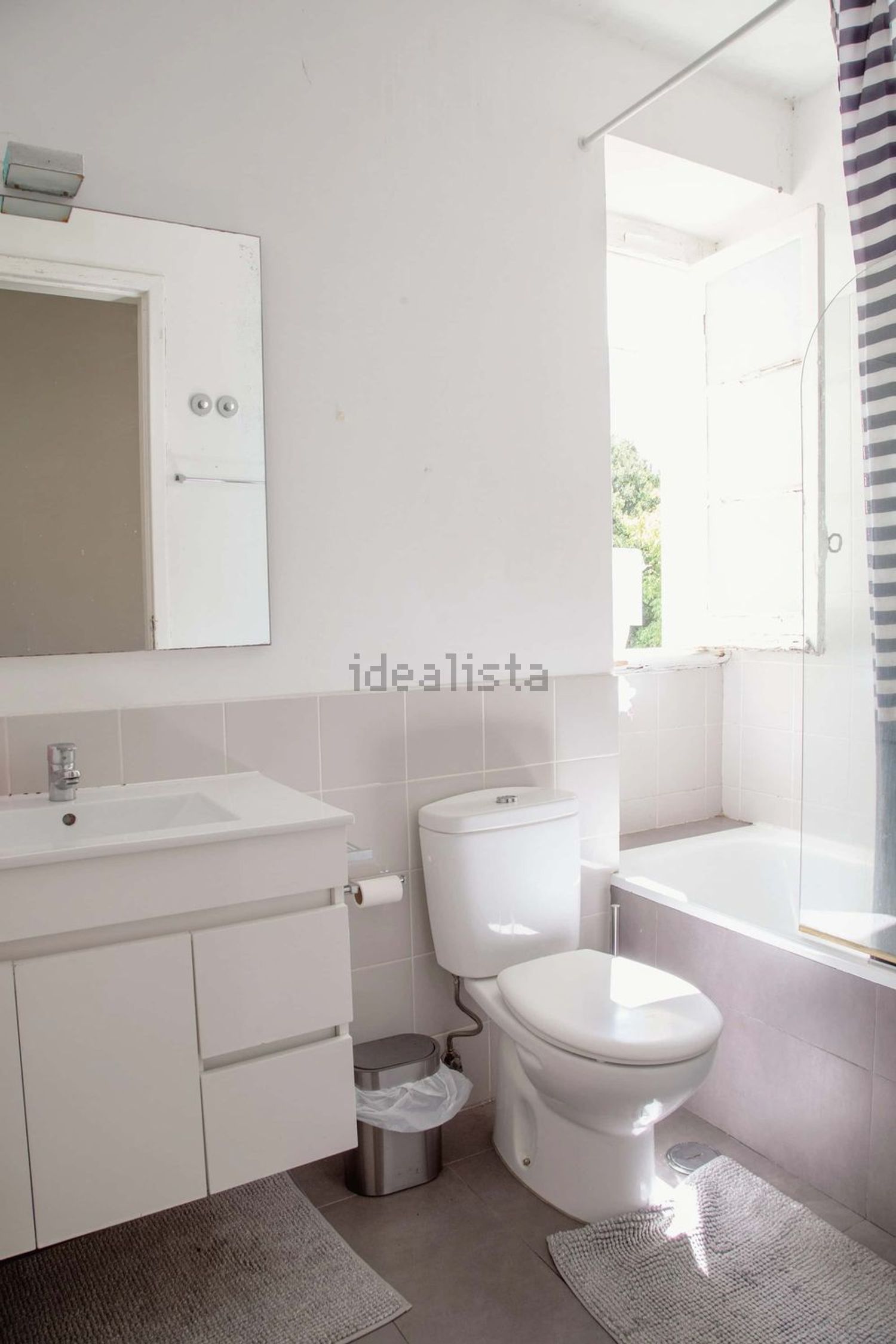 出租房间在Rua Actor Vale, 29 - 卫生间