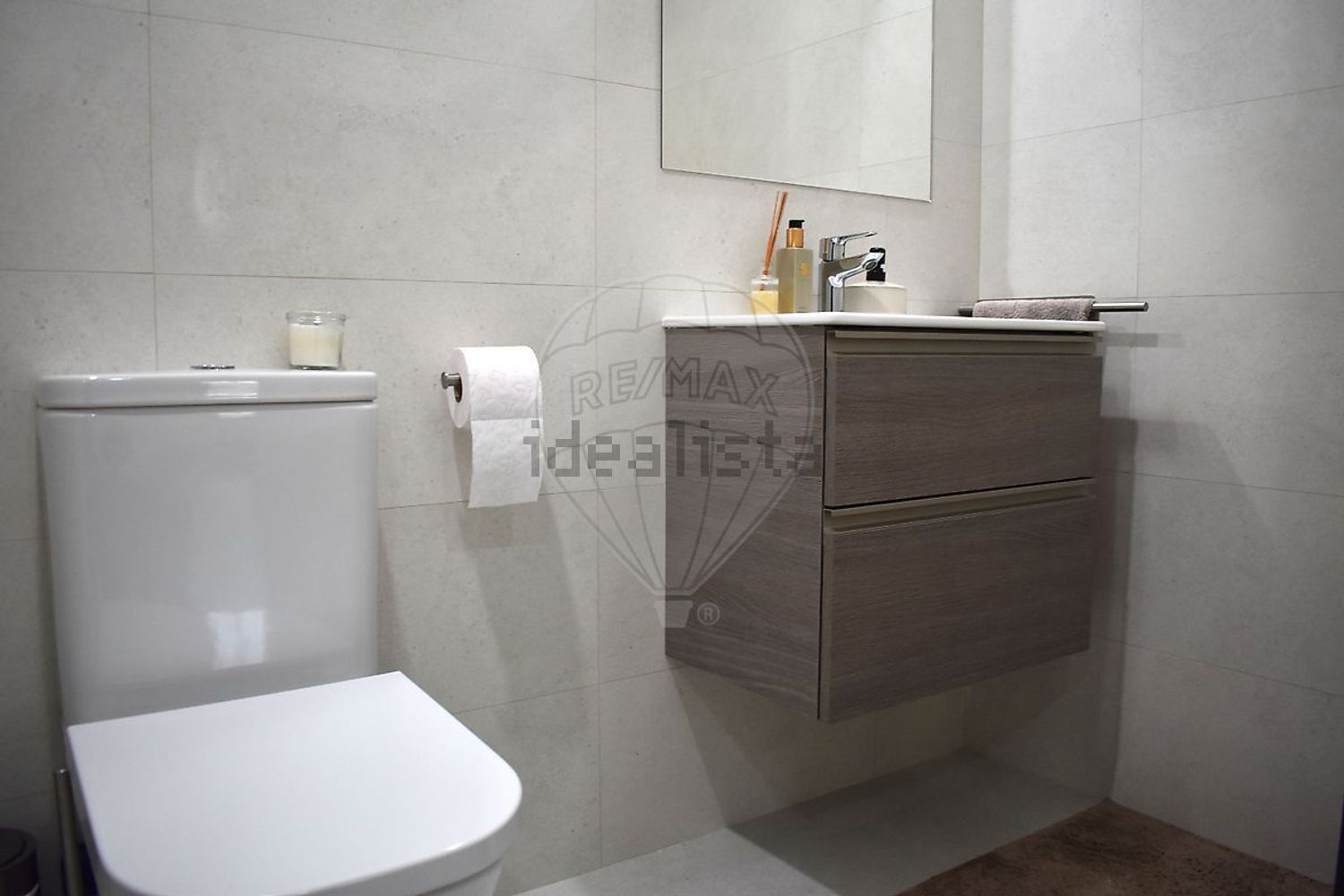 公寓 t2出售在Rua Gago Coutinho e Sacadura Cabral - 卫生间