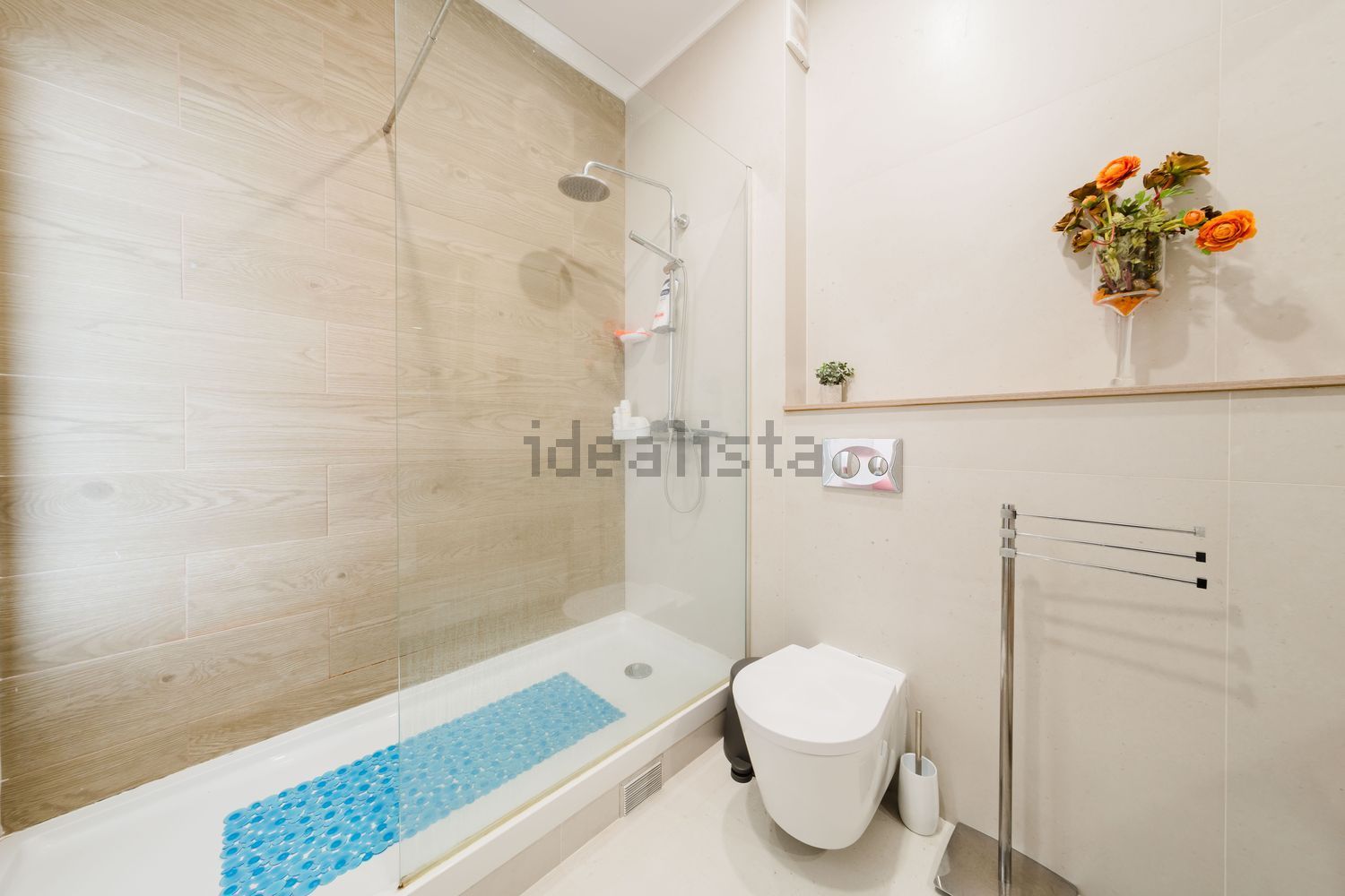 小楼房或独栋别墅出售在Redondos - 卫生间