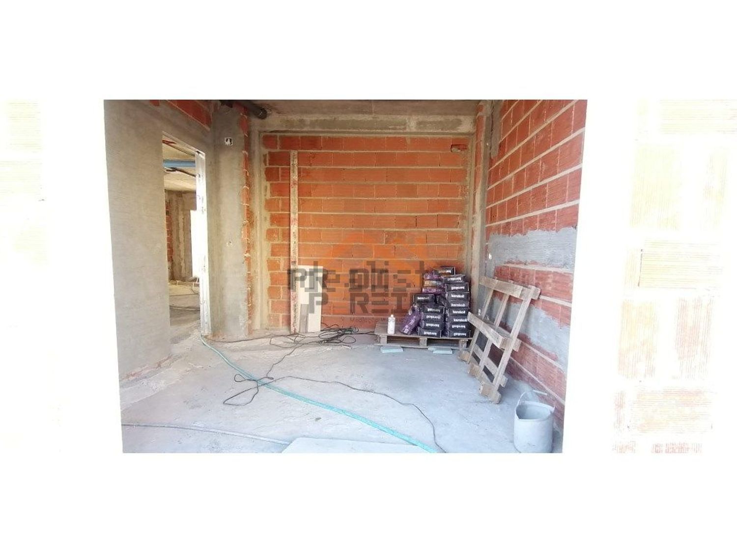 小楼房或独栋别墅出售在Pontinha e Famões - 详情