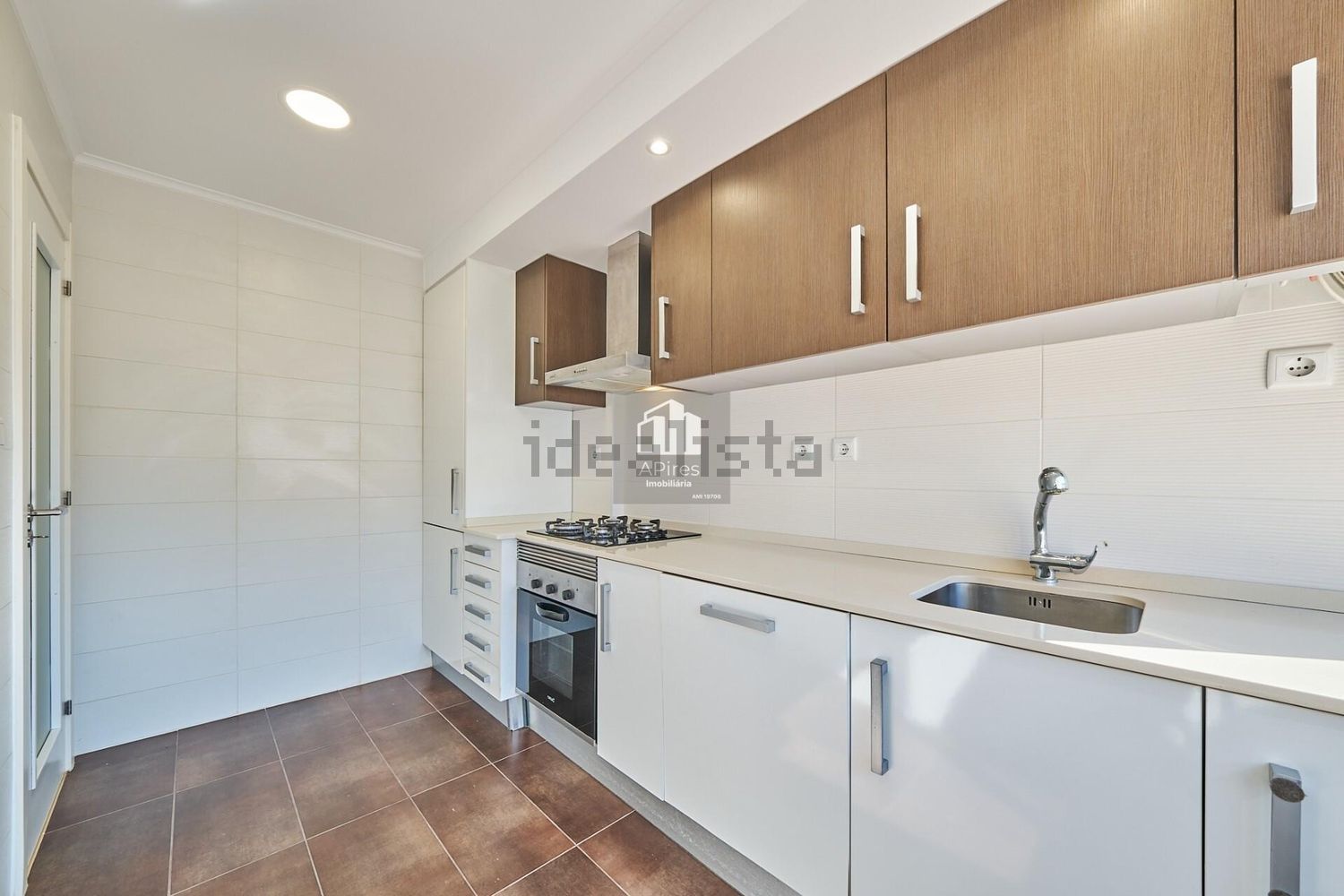 公寓 t2出售在Rua de Santo Antonio s/n - 厨房