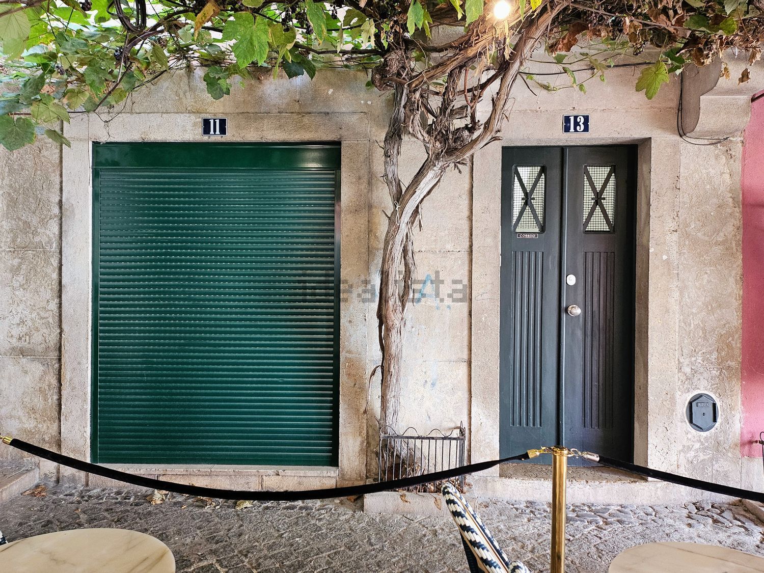 出租t0（单人公寓）在Beco de São Miguel, 13 - 视线