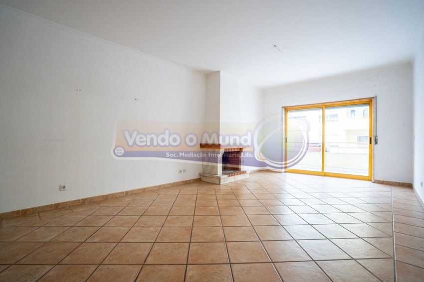 公寓 t3出售在Castanheira do Ribatejo e Cachoeiras