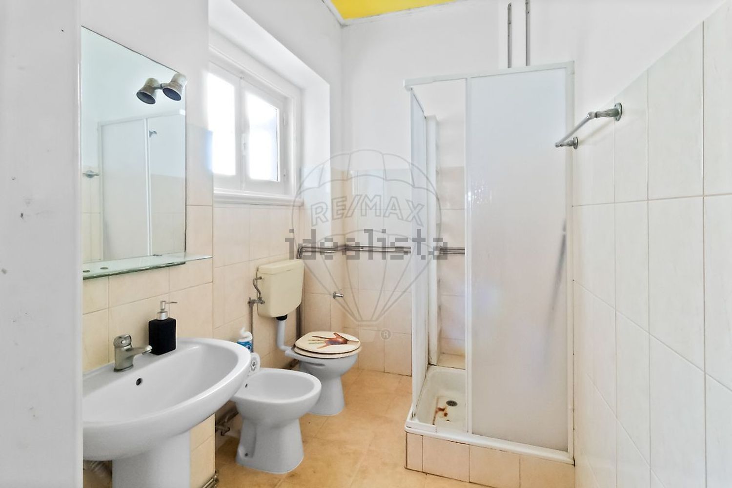 公寓 t2出售在Praça Aires de Ornelas - 卫生间