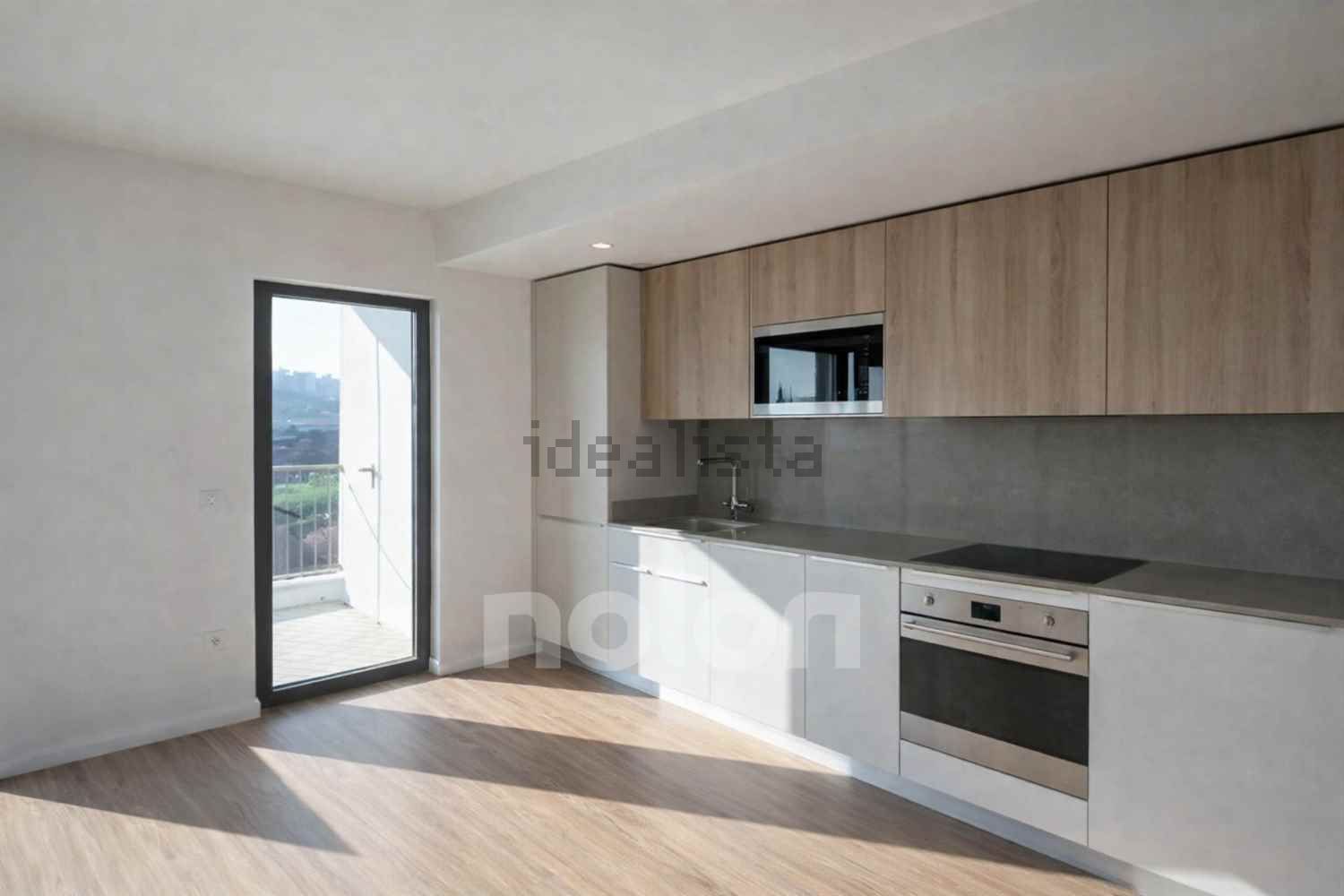 公寓 t4出售在Rua Mário Eloy Pereira, 2 Bloco F2 - 厨房