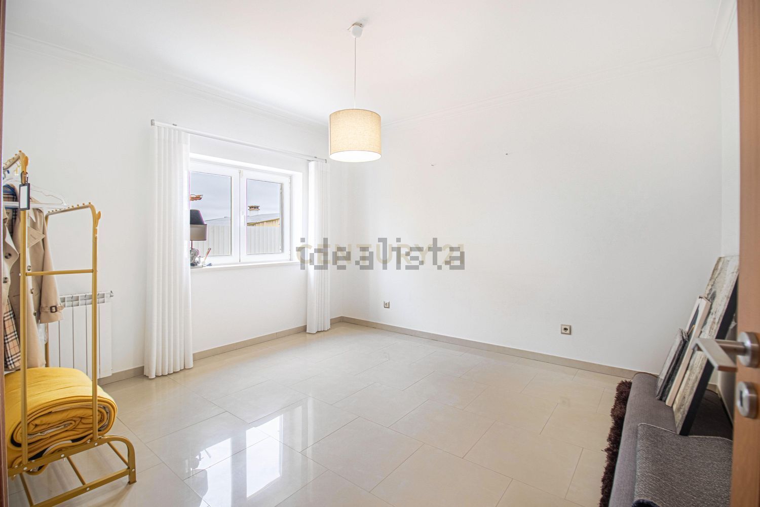 小楼房或独栋别墅出售在Rua Joane Mendes Botelho - 卧室