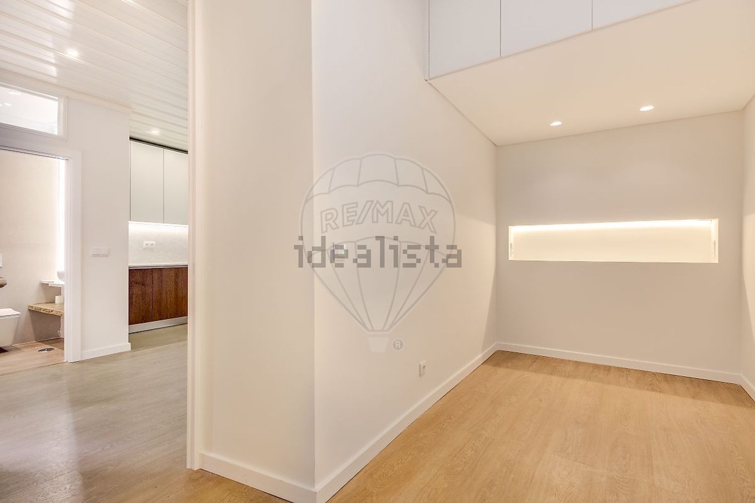 公寓 t1出售在Rua da Oliveirinha - 照片