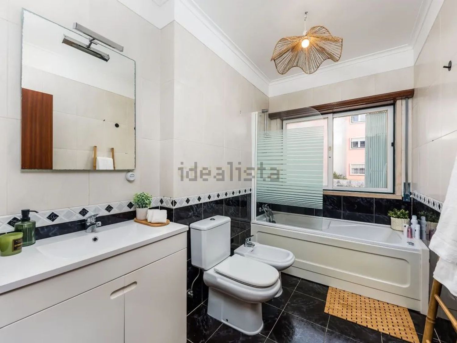 公寓 t3出售在Rua Alberto Barbosa, 6 - 卫生间