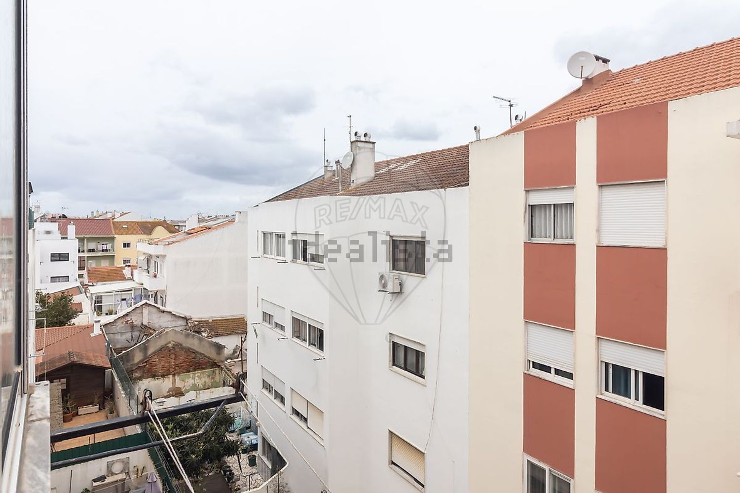 公寓 t3出售在Avenida Humberto Delgado - 照片