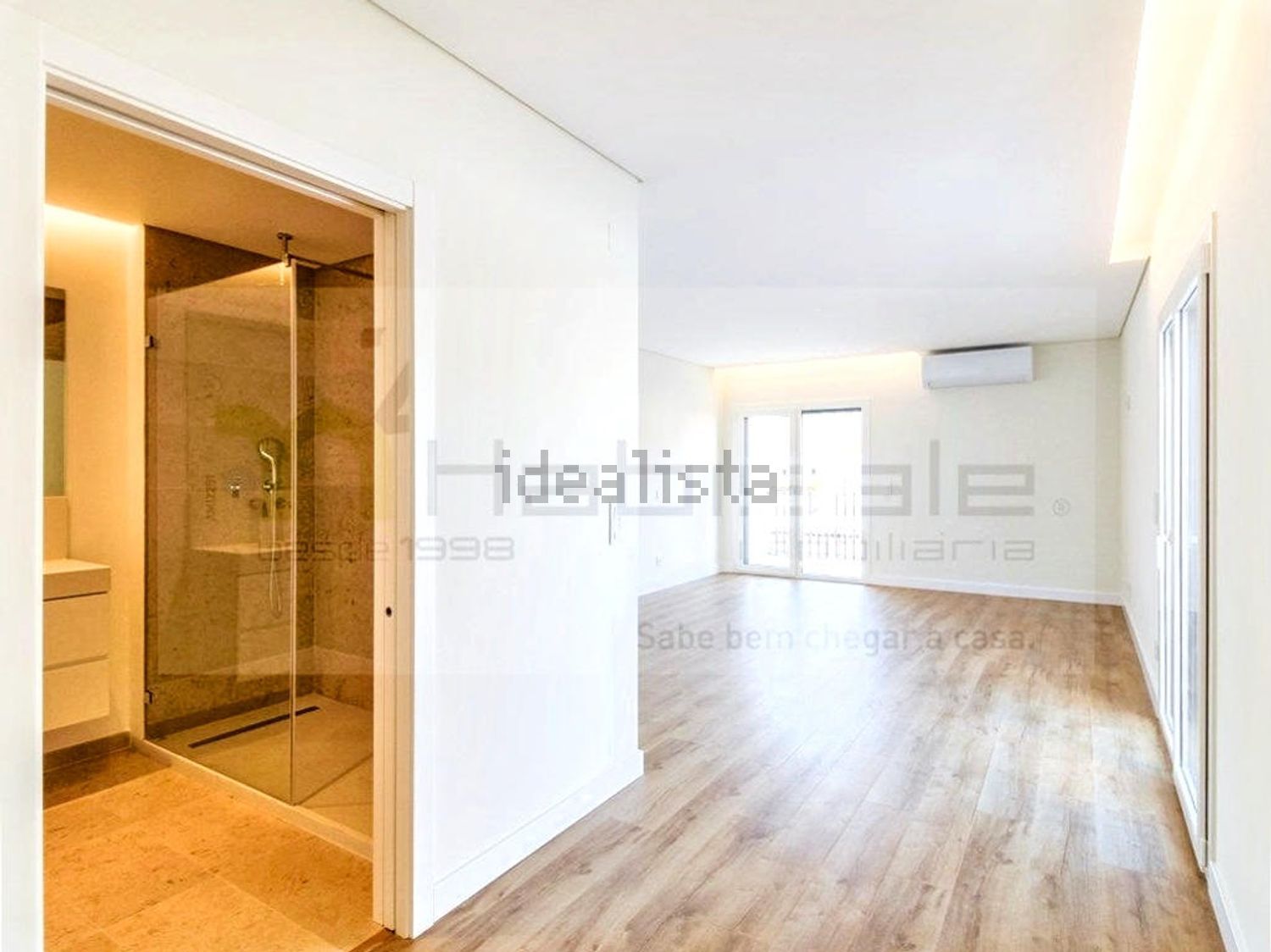 公寓 t4出售在Rua Almirante Gago Coutinho, 58 a - 照片