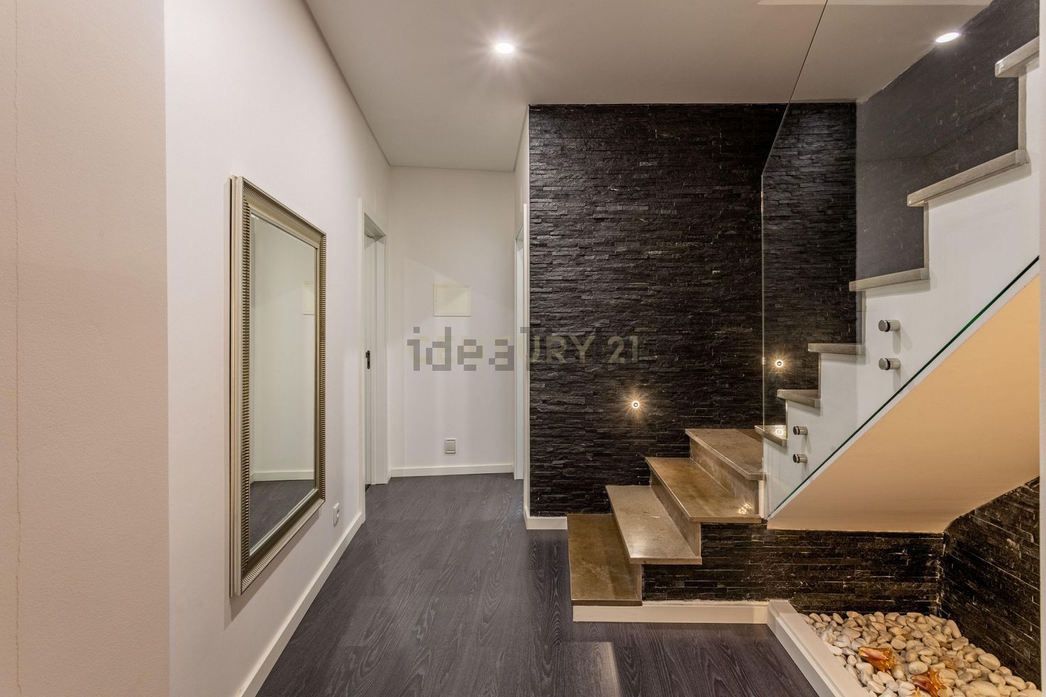 复式公寓出售在Rua Almirante Gago Coutinho, 118 - 照片