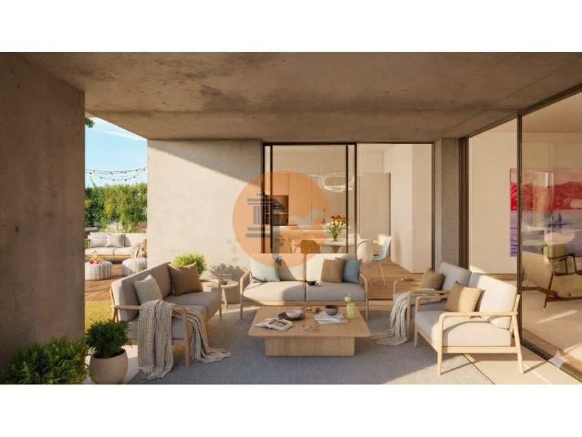 小楼房或独栋别墅出售在Caparica e Trafaria