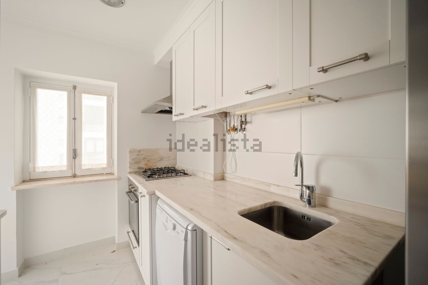 出租公寓 t1在Avenida Biarritz, 299 - 厨房