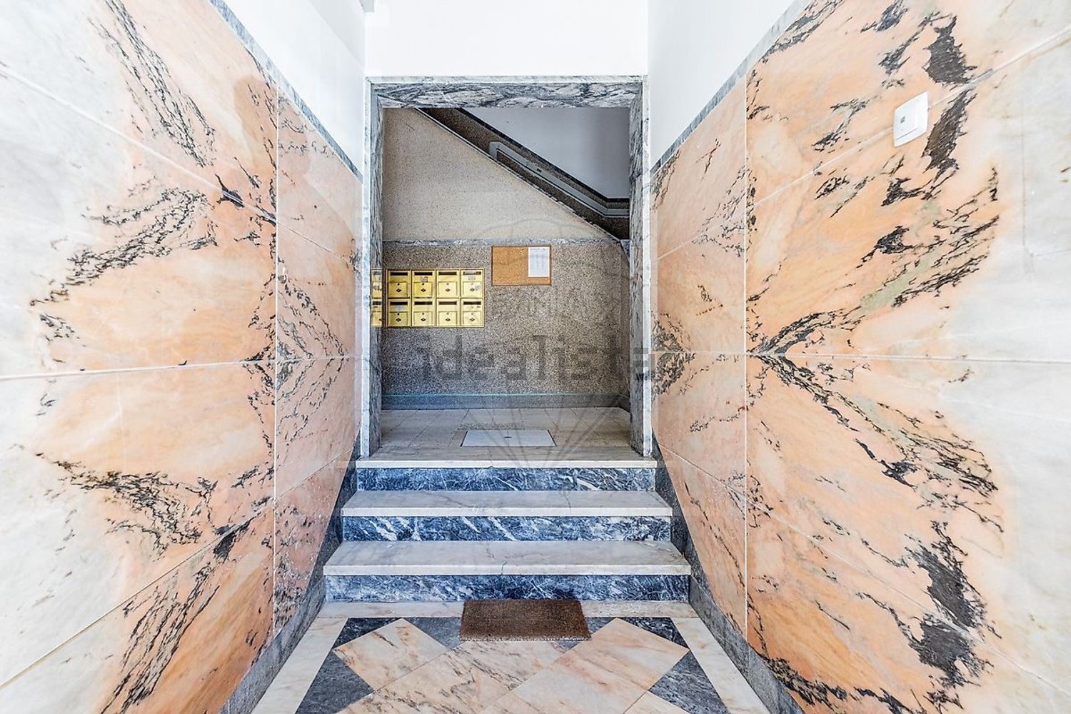 公寓 t3出售在Rua Doutor Emídio Guilherme Garcia Mendes - 详情