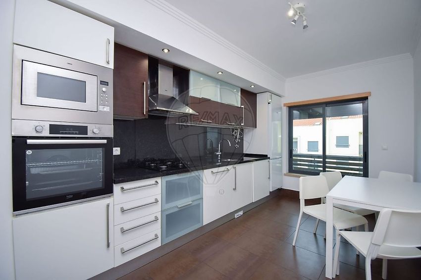 公寓 t4出售在Praça da Concórdia