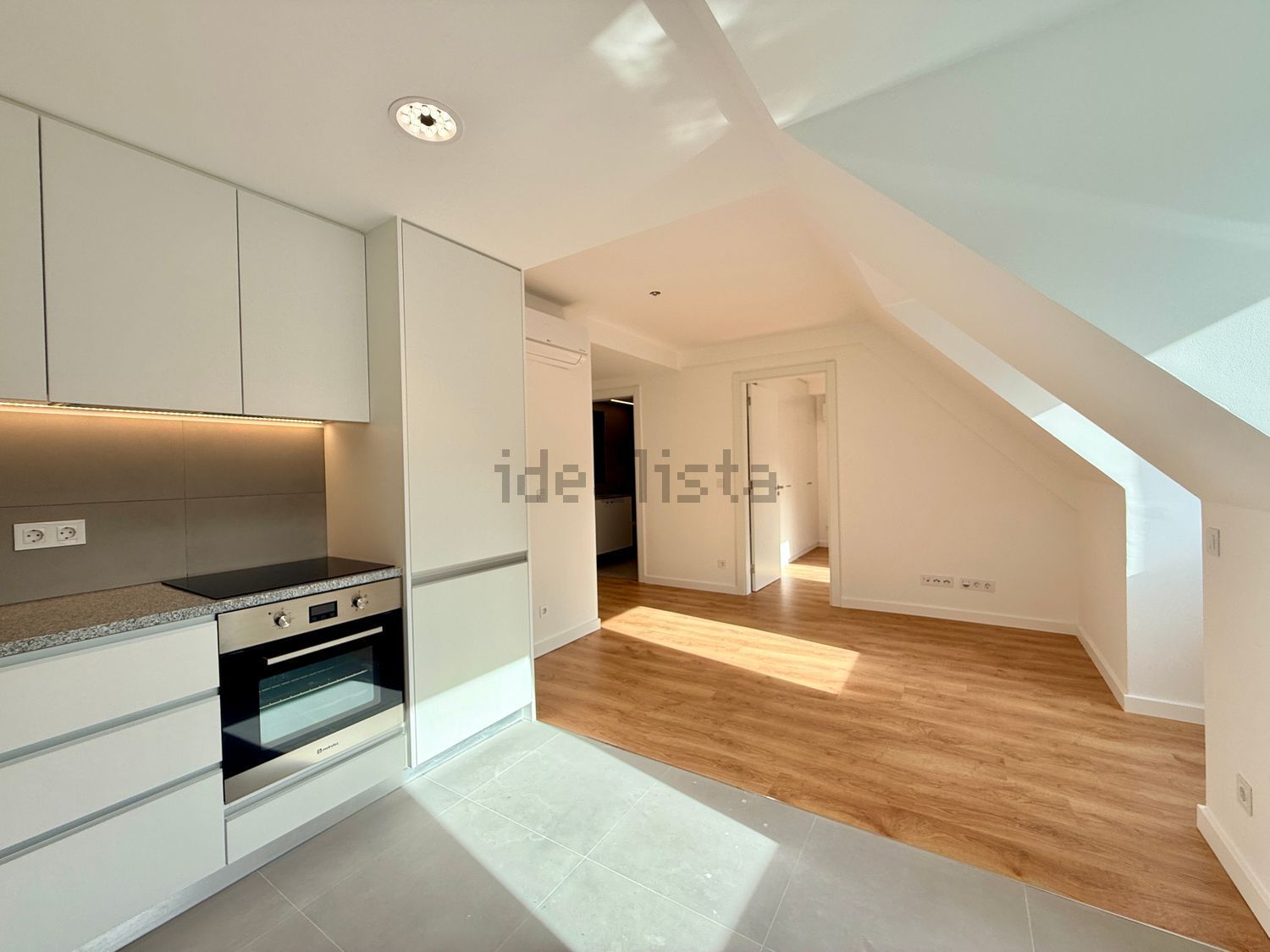 出租公寓 t1在Rua Artur Ferreira da Silva - 厨房