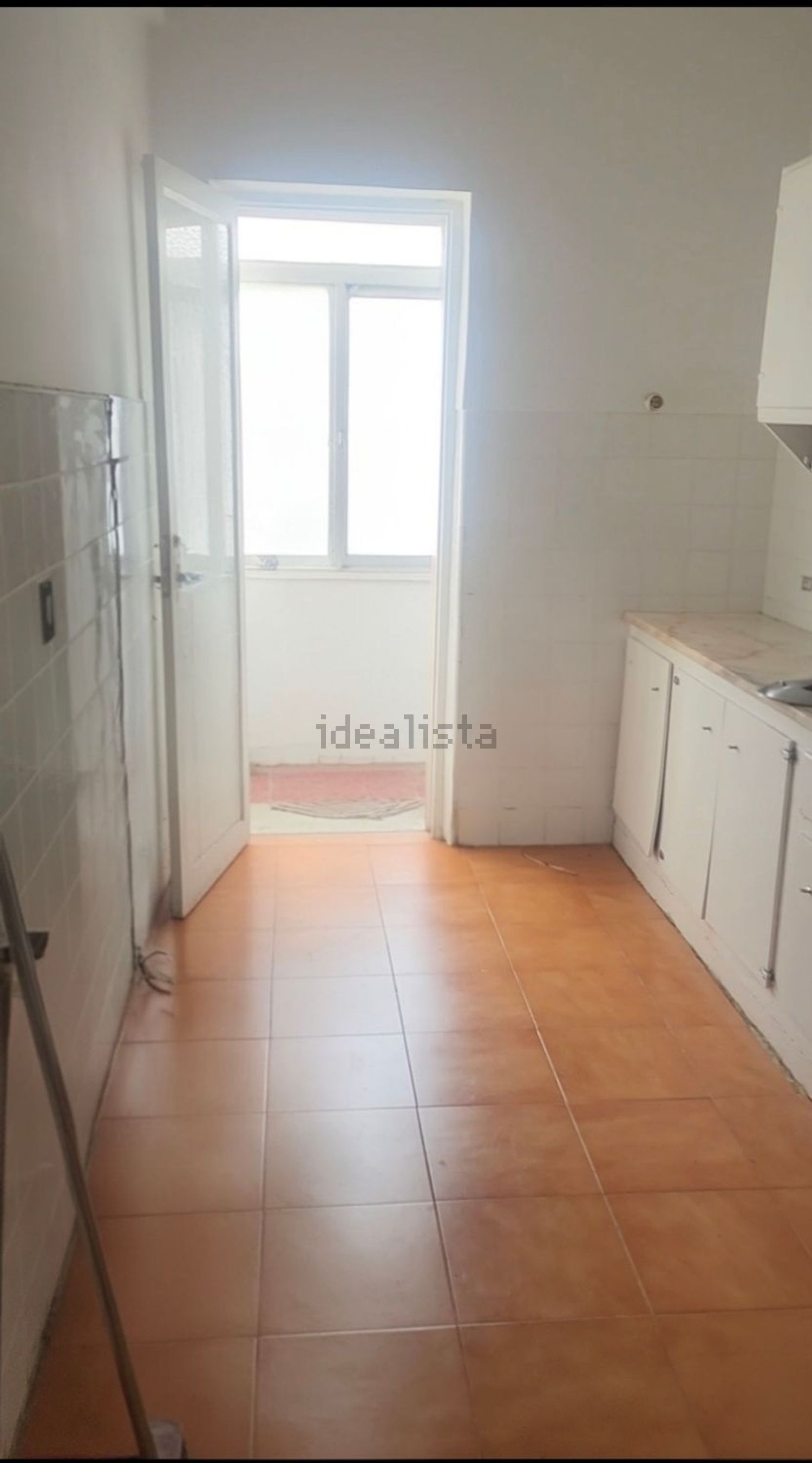 公寓 t2出售在Rua Fernando Pessoa, 250 - 厨房