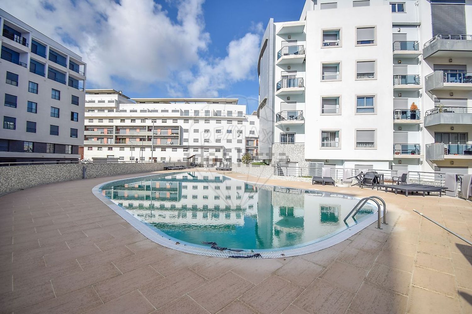 出租公寓 t3在Rua 1º de Maio - 照片