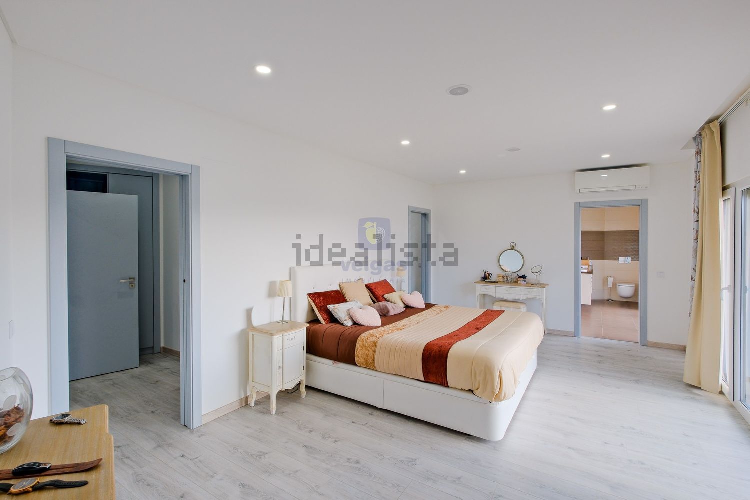 小楼房或别墅出售在Lousa - 卧室