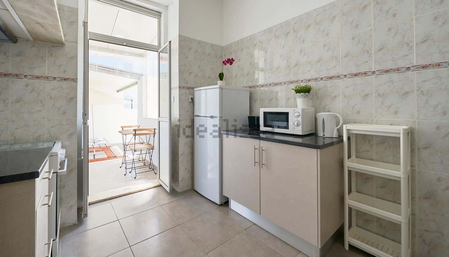 出租房间在Rua Barão de Sabrosa s/n - 厨房