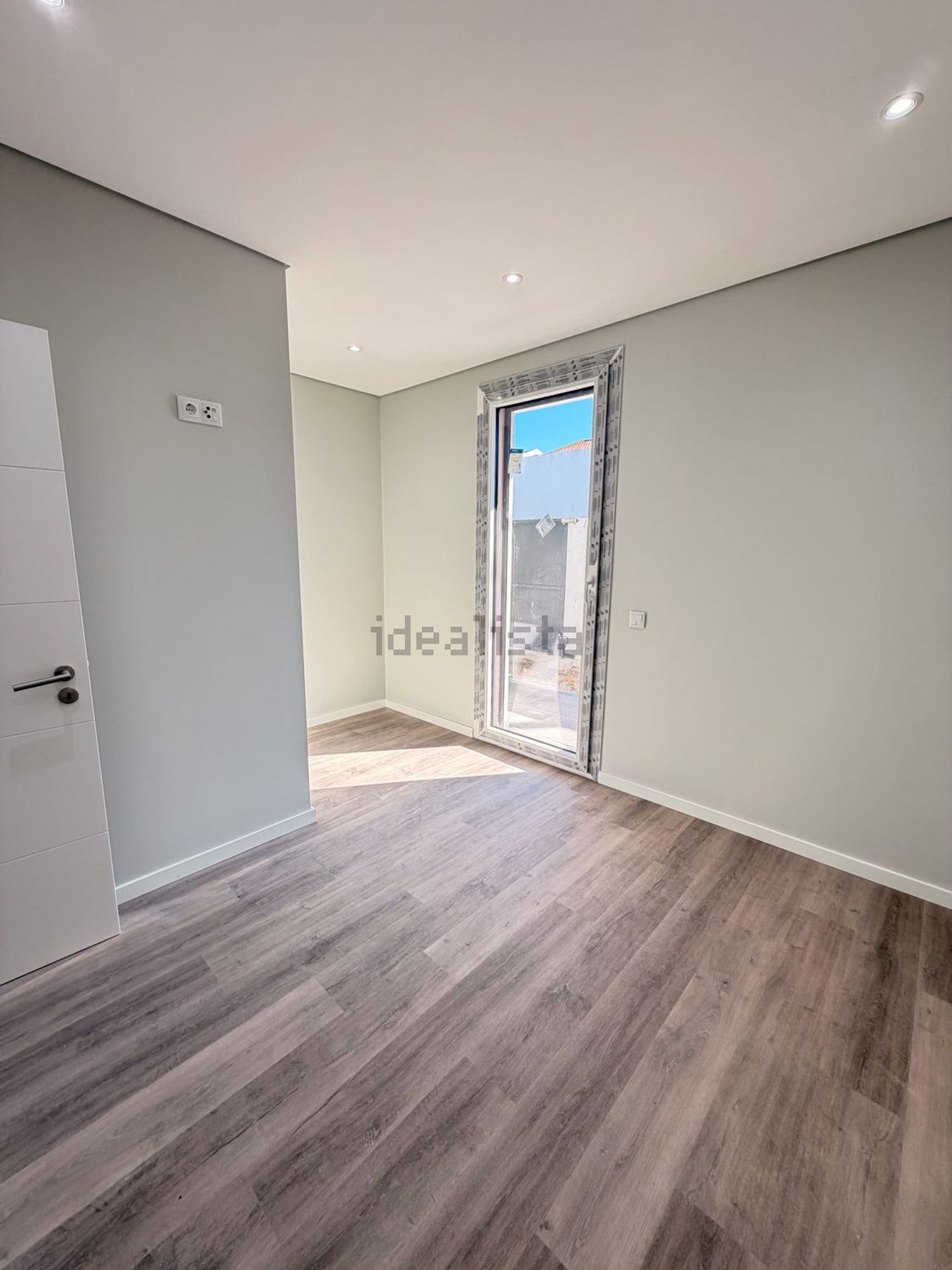 小楼房或独栋别墅出售在Rua Carlos Paião, 11 - 居住