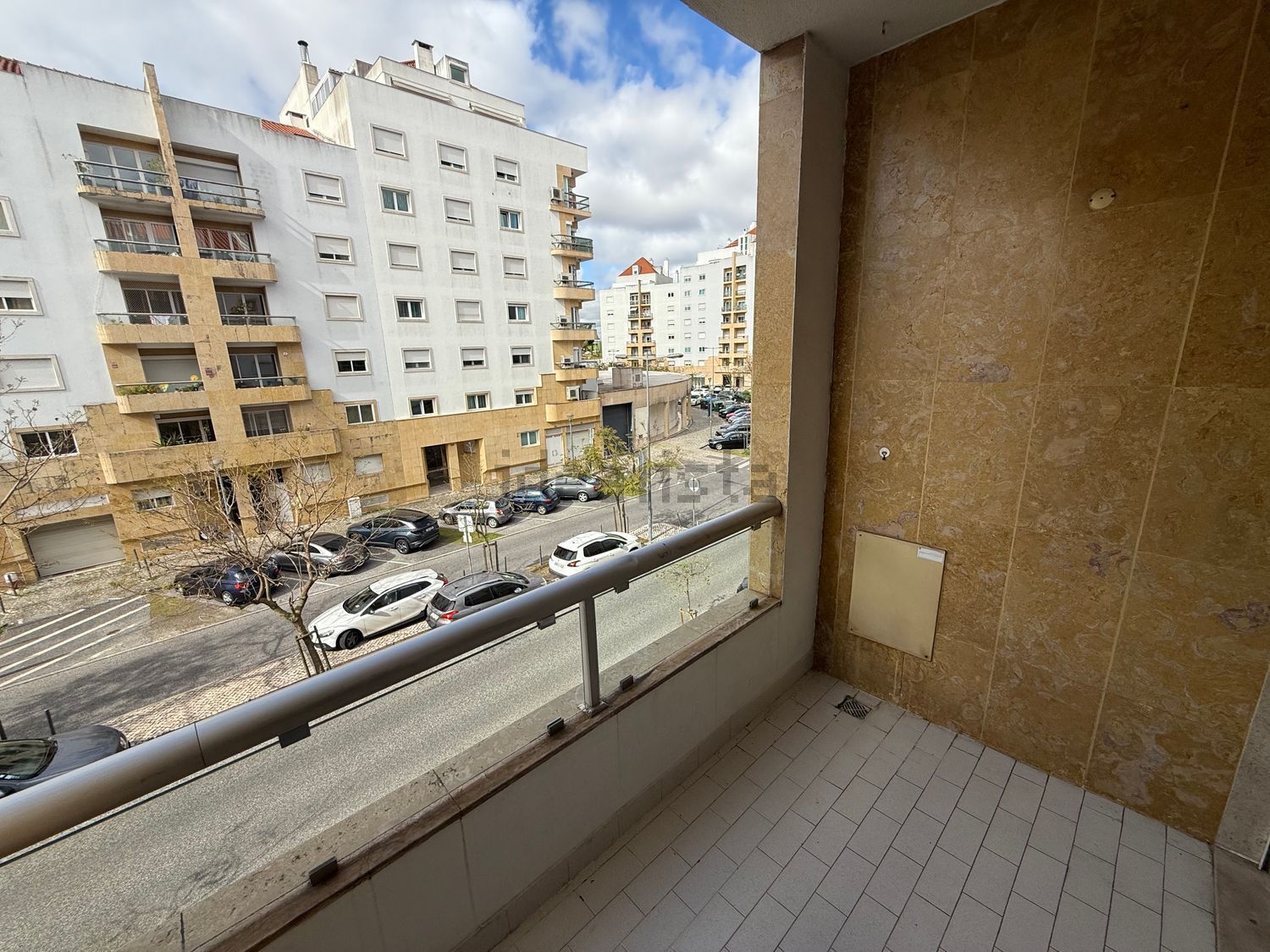 出租公寓 t2在Rua José Farinha, 24 - 阳台