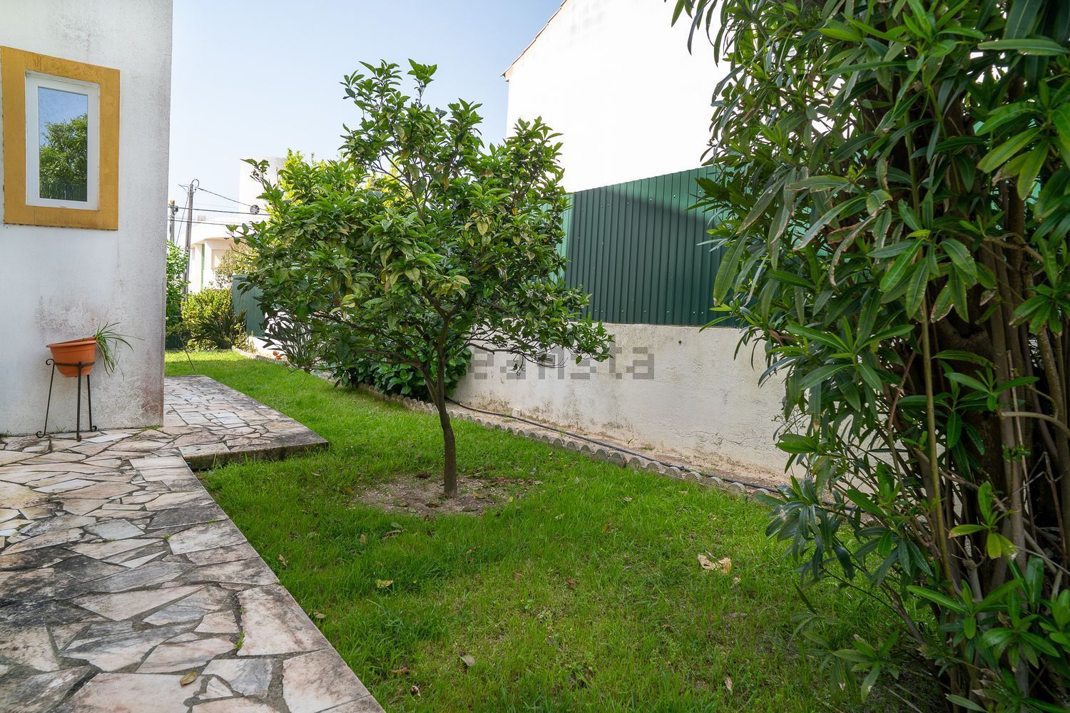 小楼房或独栋别墅出售在Rua da Mesquita, 13 - 花园