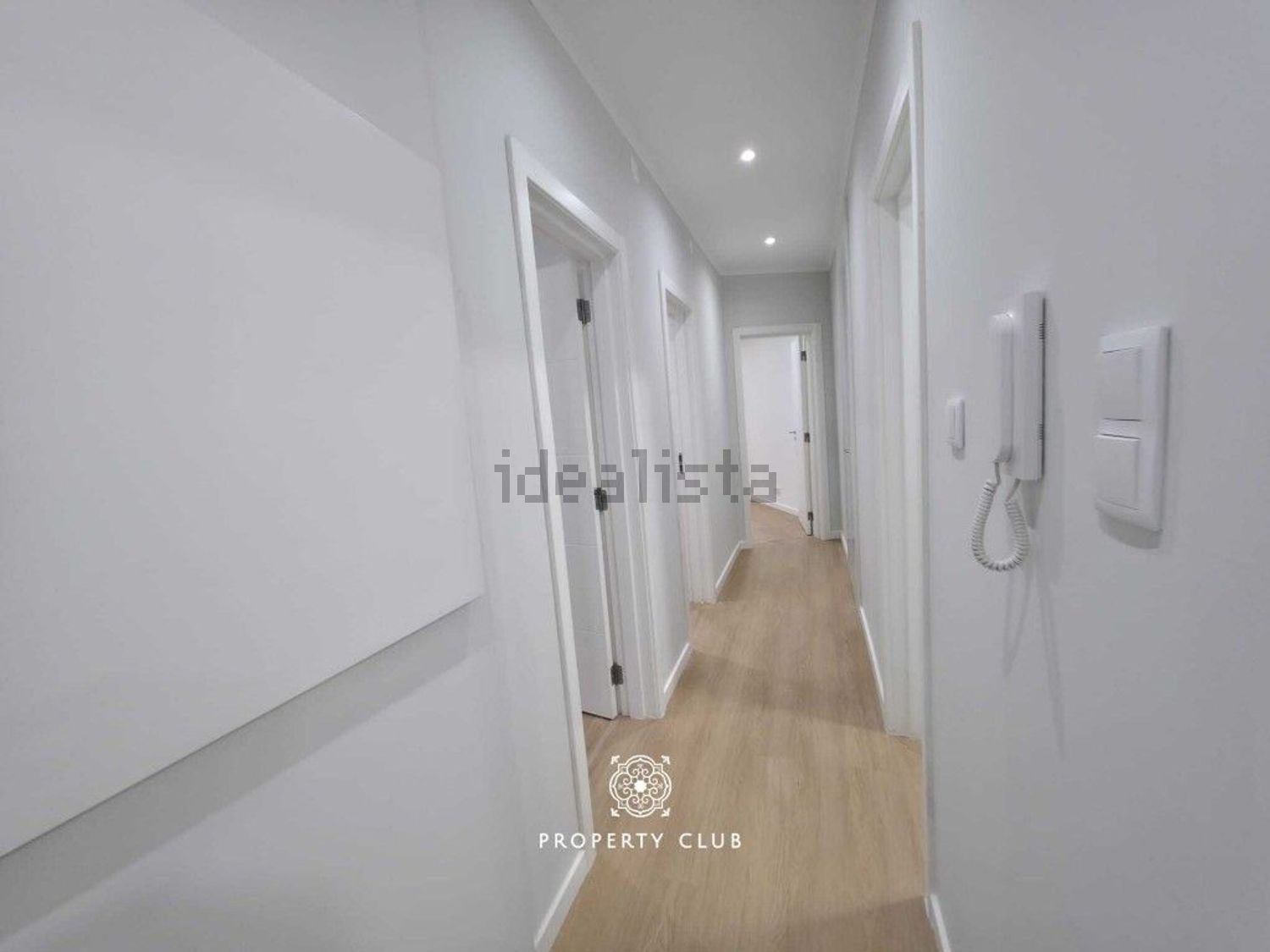 公寓 t2出售在Rua Doutor Guerra Junqueiro - 过道