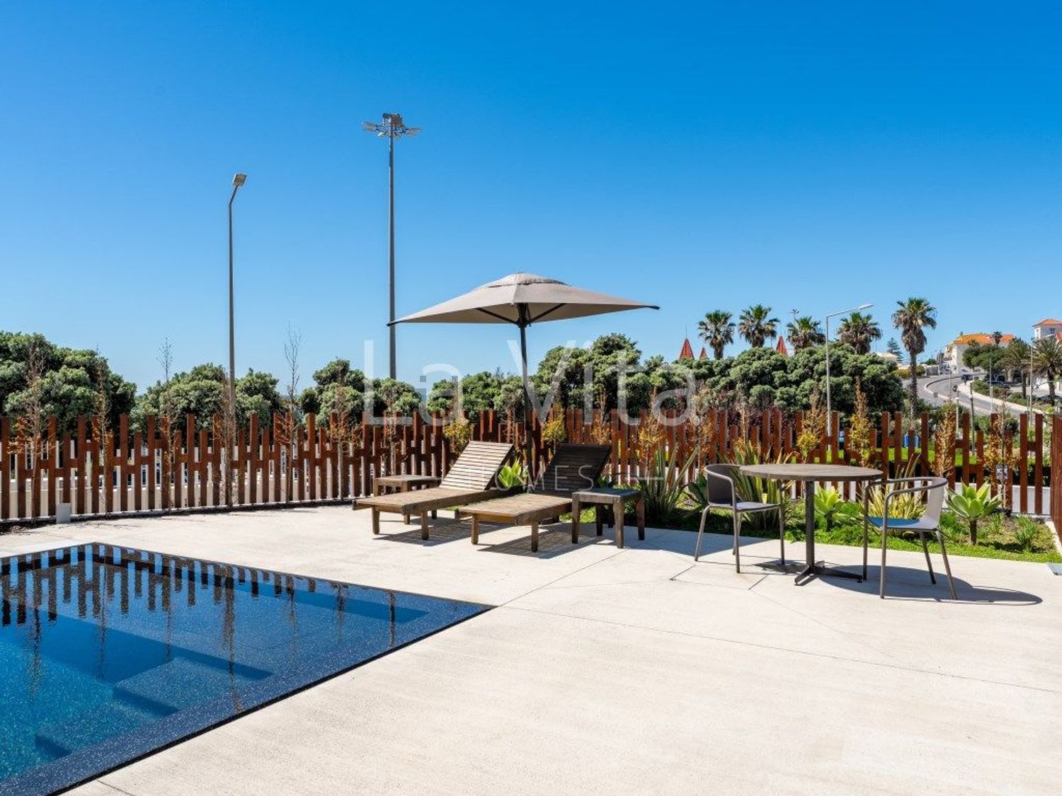 双拼别墅出售在Avenida Marginal - 游泳池