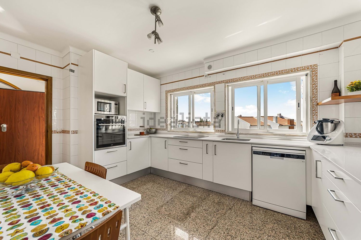 小楼房或独栋别墅出售在Rua Mar da Palha - 厨房