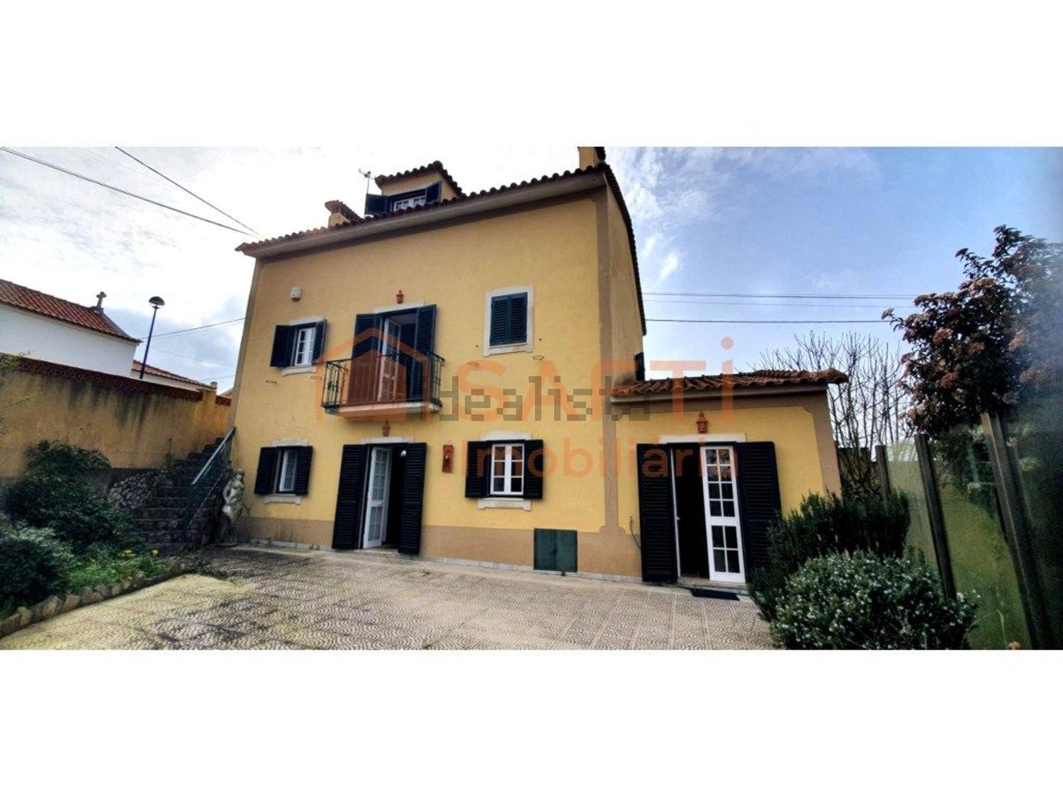 小楼房或独栋别墅出售在São Bartolomeu dos Galegos e Moledo - 外立面