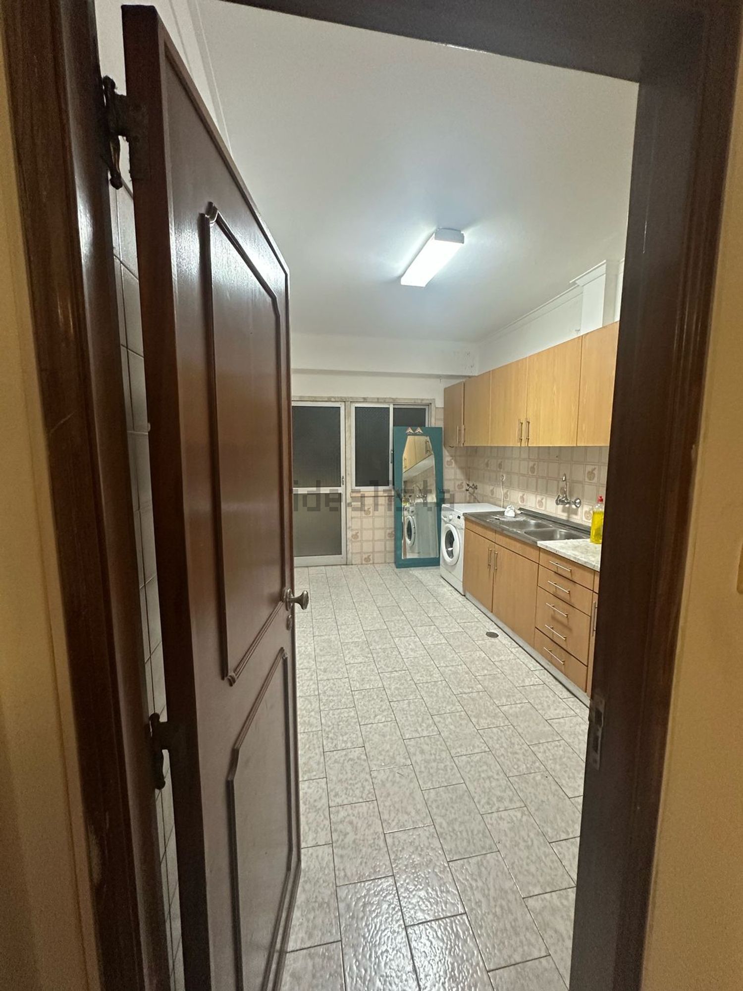 出租房间在Rua Bissau, 2 - 厨房