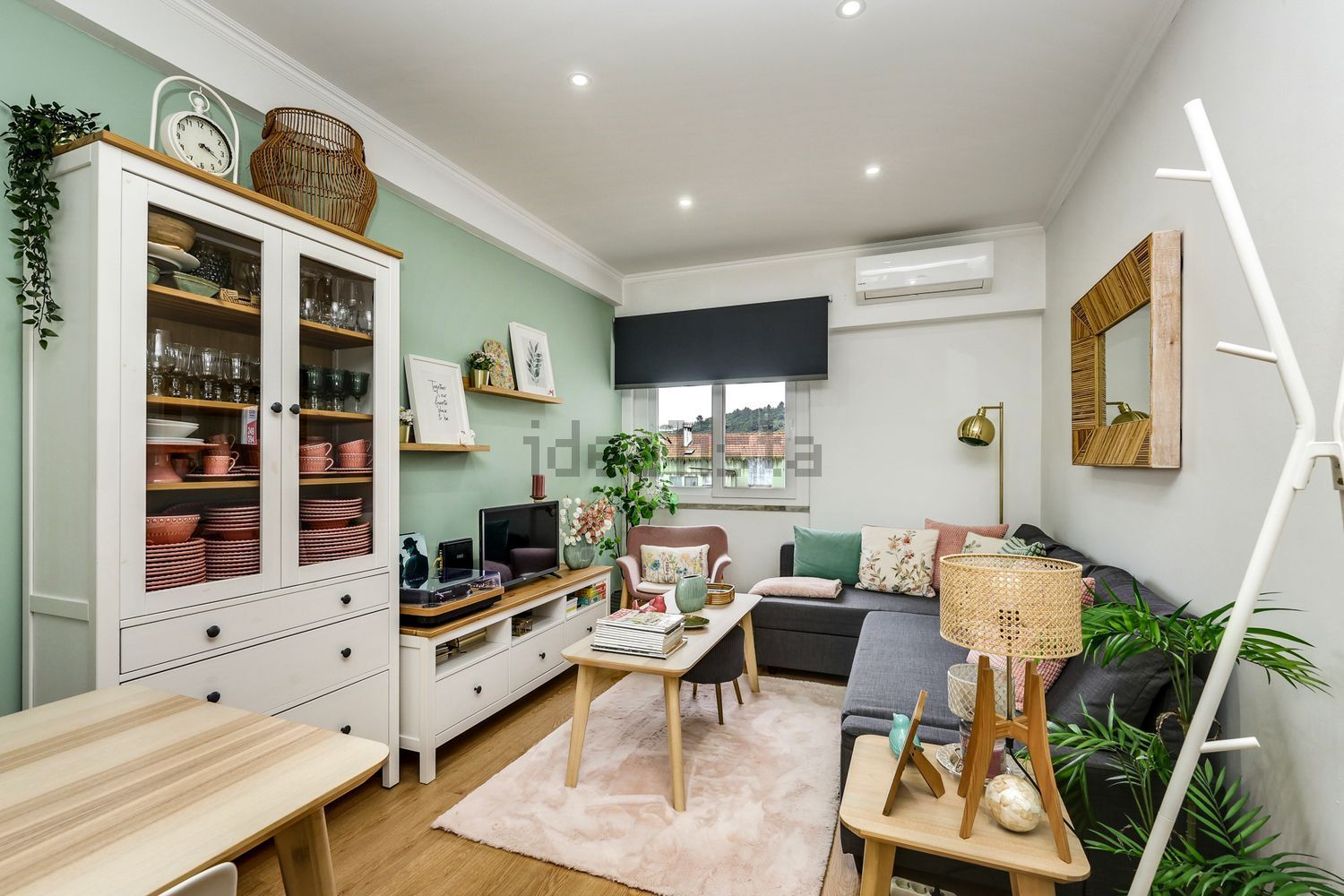 公寓 t2出售在Rua Tenente Coronel Salgueiro Maia - 客厅