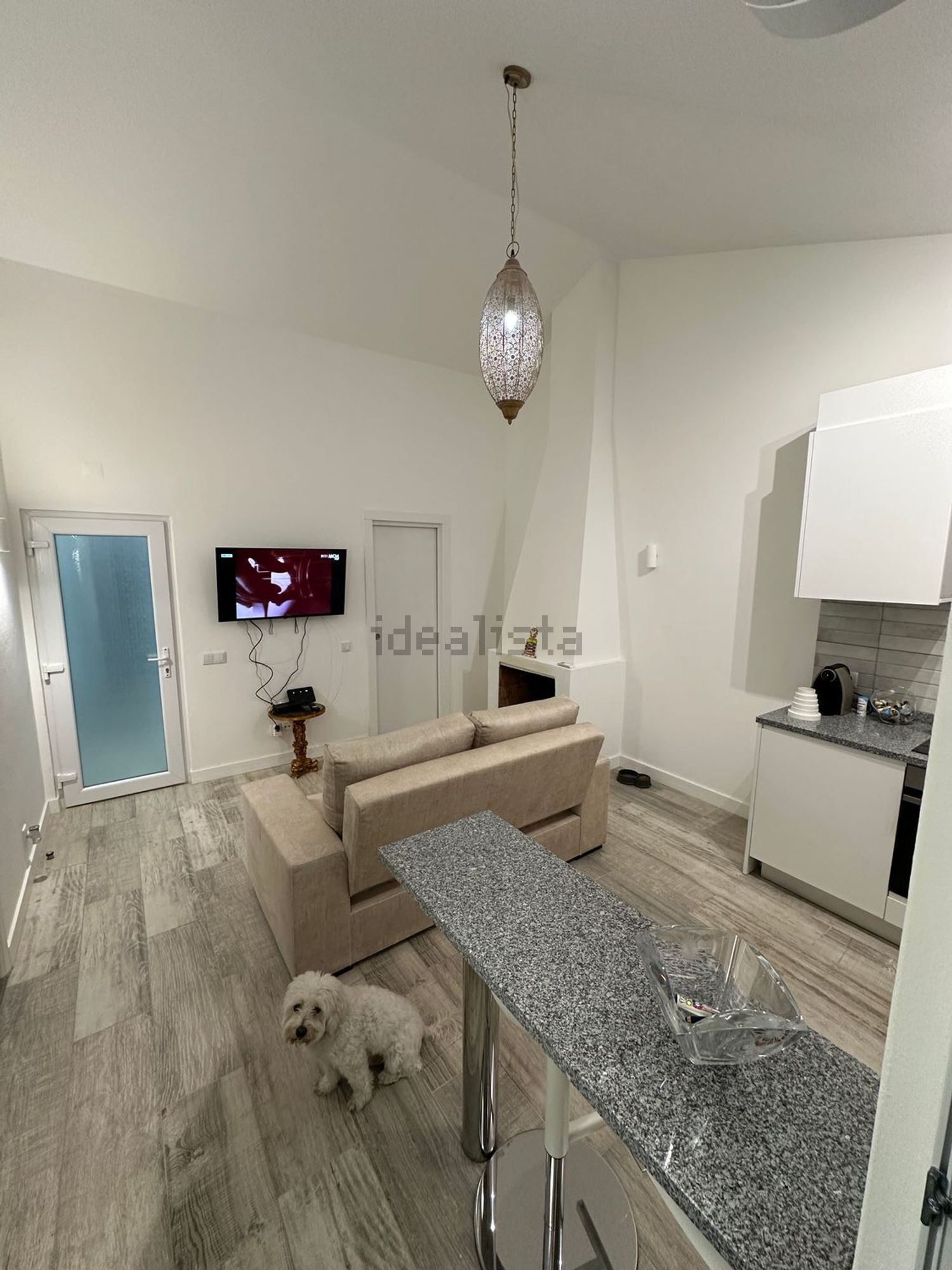 双拼别墅出售在Rua 1 de Maio, 15 - 客厅