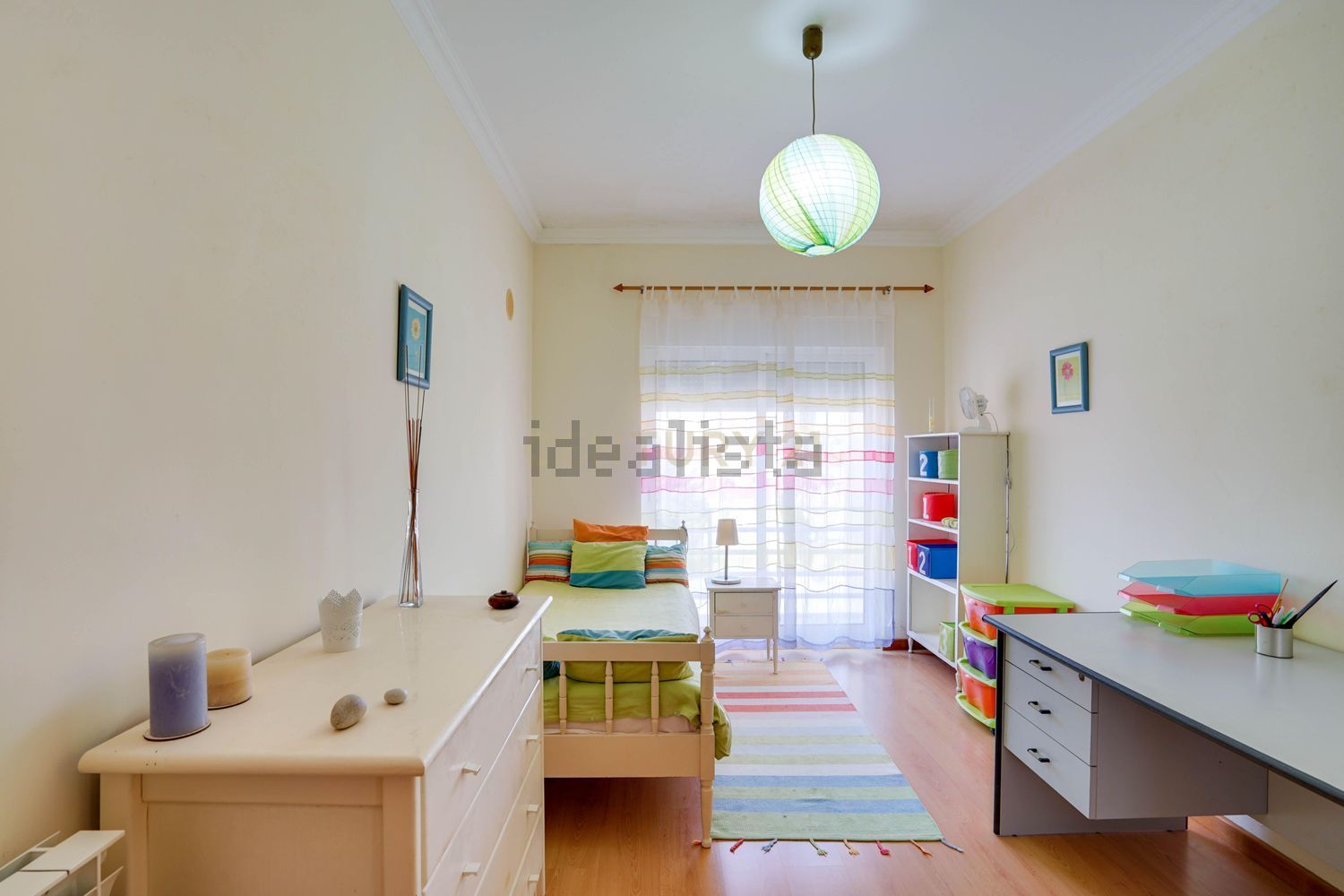 公寓 t3出售在Rua das Forças Armadas - 卧室