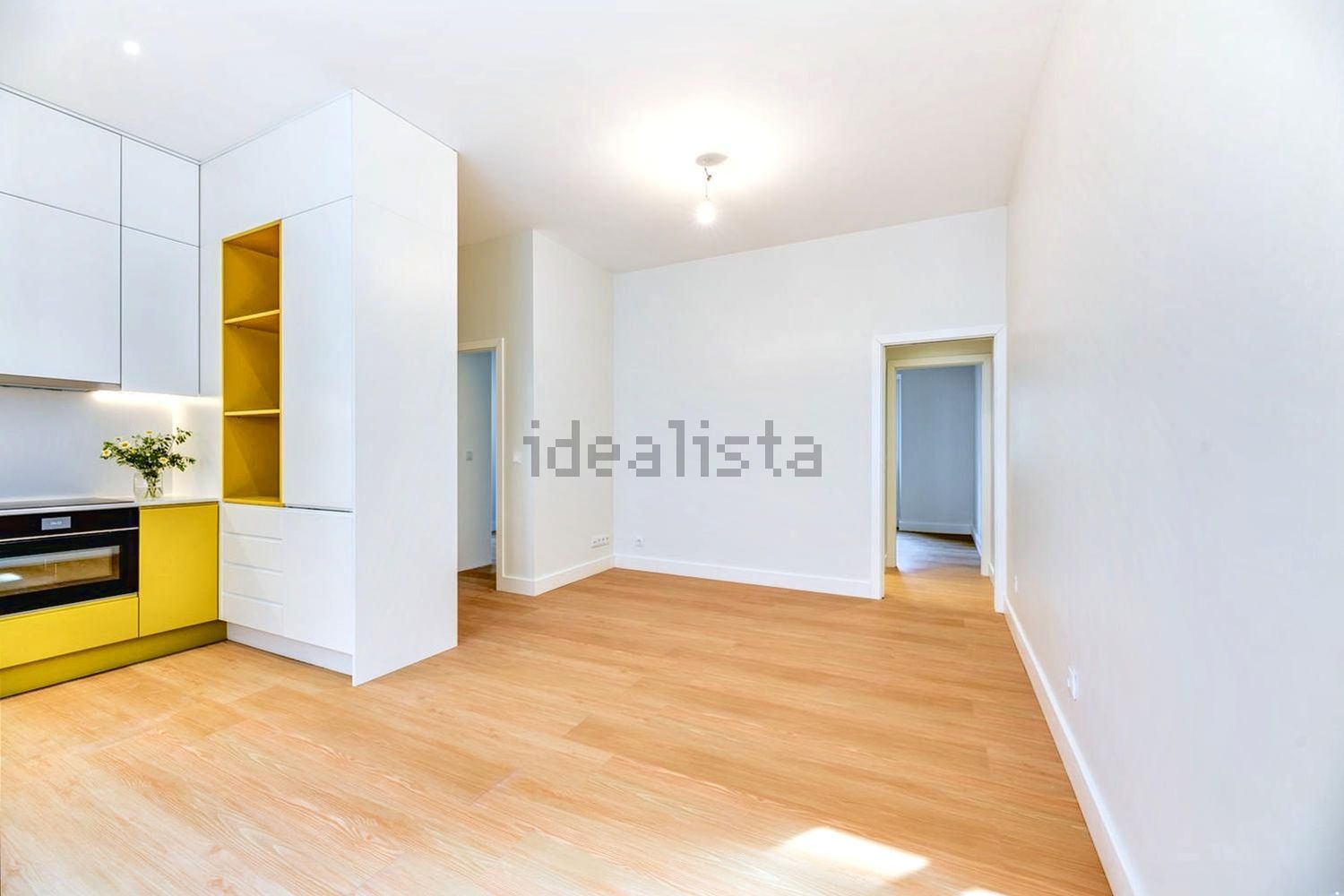 公寓 t2出售在Rua Tenente Viriato Correia de Lacerda, 18 - 客厅