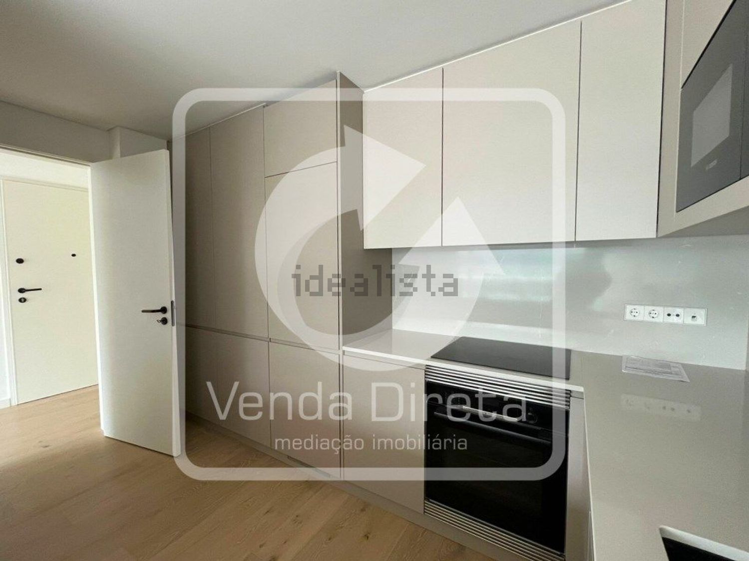 出租公寓 t2在Rua Bombeiros Voluntários do Barreiro, 17 - 厨房