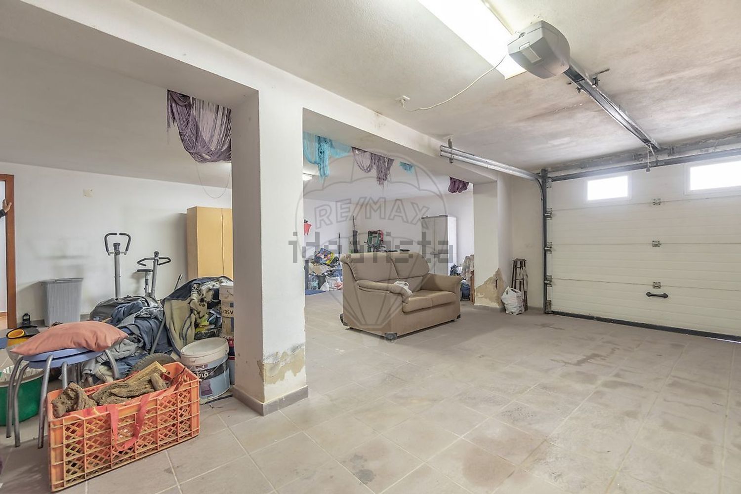 小楼房或独栋别墅出售在Rua das Flores - 客厅