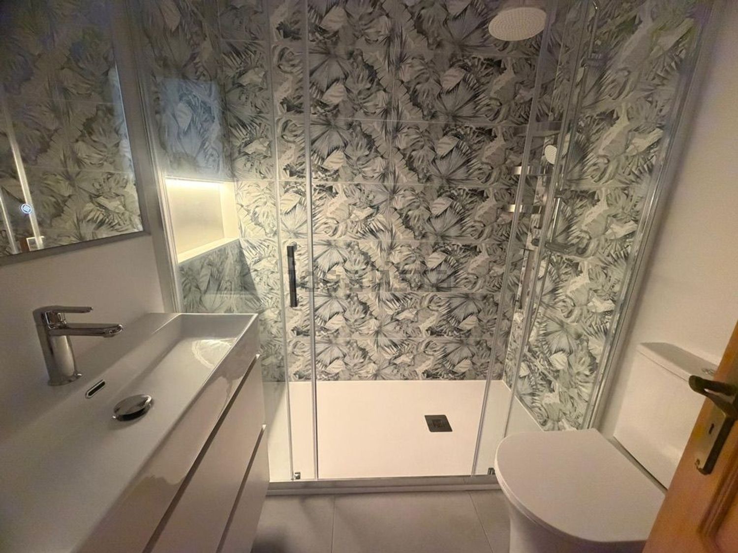 出租房间在Avenida de Fitares, 23 - 卫生间