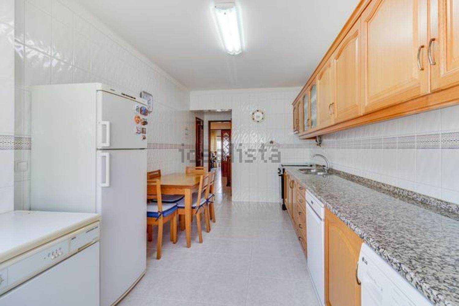 公寓 t3出售在Rua Luís de Camões, 9 - 厨房