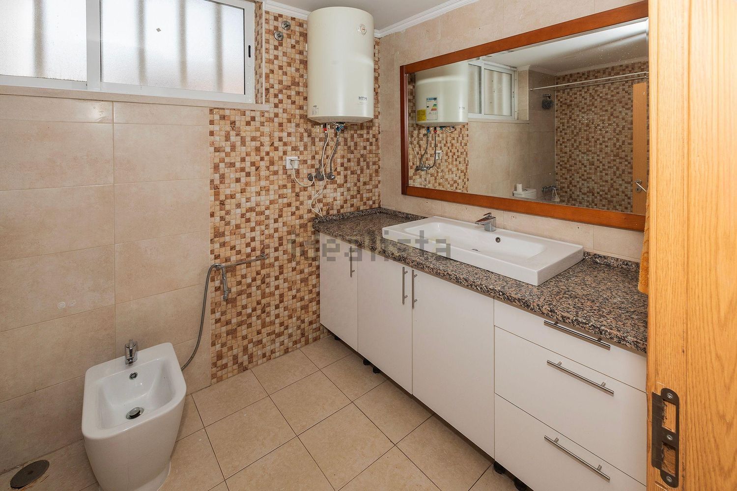 公寓 t2出售在Rua Dona Maria de Jesus Alcântara Mota Ferreira, 10 - 卫生间