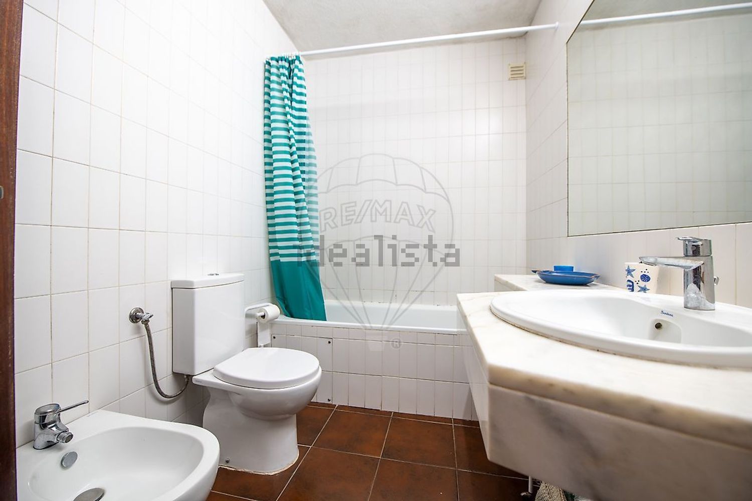 小楼房或独栋别墅出售在Rua de Alcoutim, 285 - 卫生间