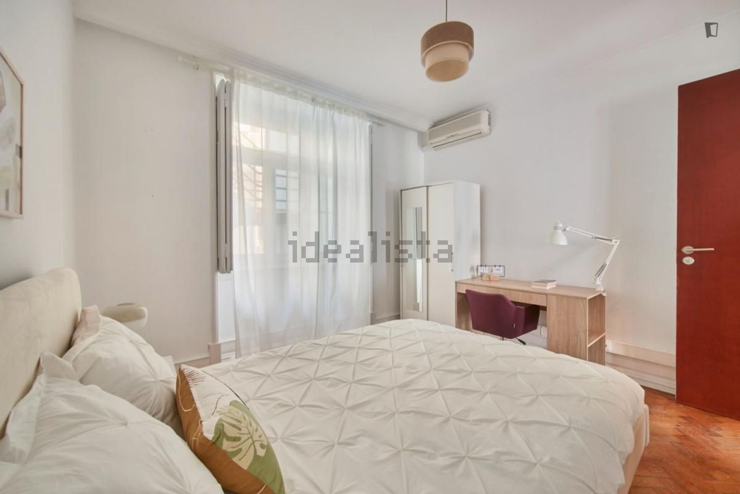 出租房间在Rua Castilho - 卧室