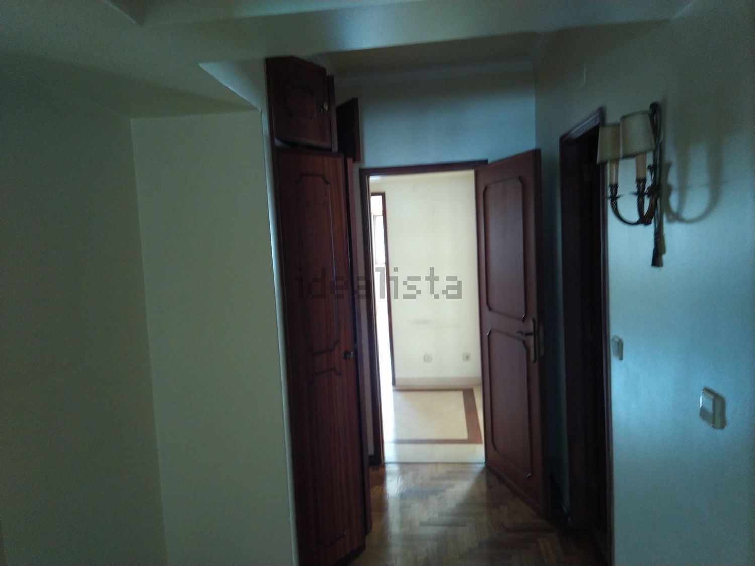 出租公寓 t2在Rua Carlos Wallenstein, 12 - 过道